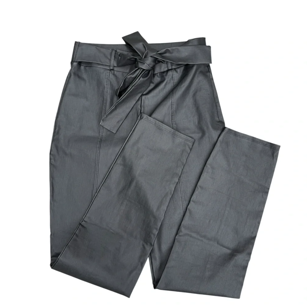 Windsor Black Faux Leather Pants with Belt size large - Picture 3 of 5